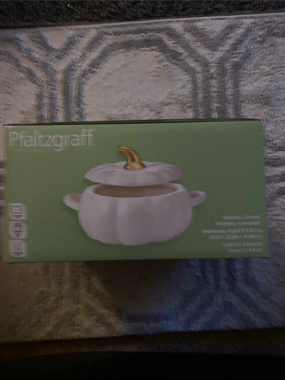 Pfaltzgraff White Ceramic Pumpkin Casserole with Gold Stem Accent